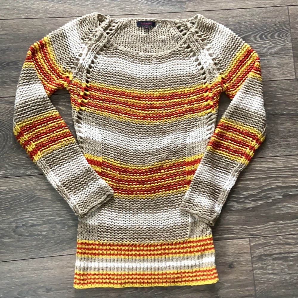 Lulumari Open knit Sweater